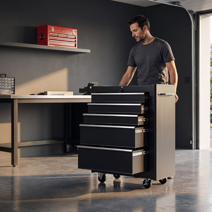 Un bricoleur roule sa servante 5 tiroirs vers son etabli